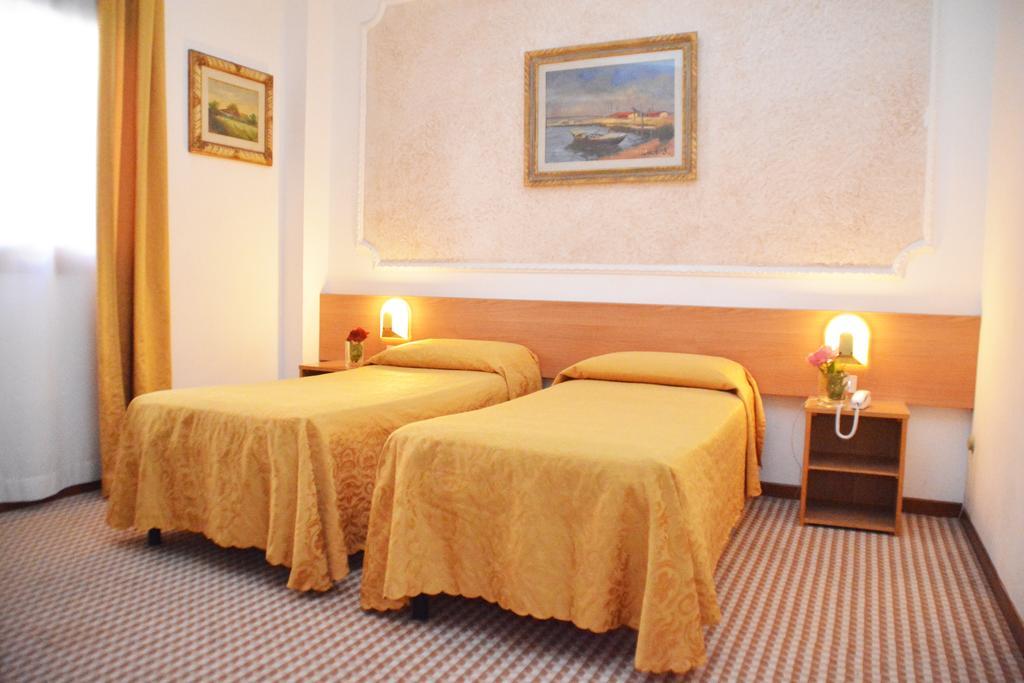 佛罗伦萨代尔塔酒店 卡莱扎诺 客房 照片